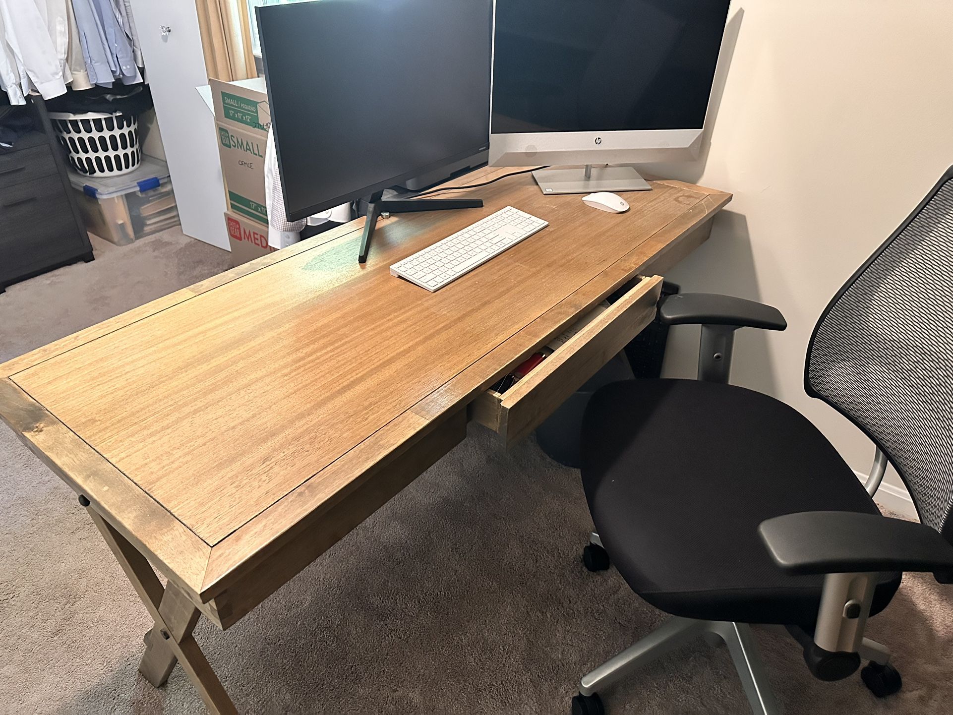 Writing / Computer Desk