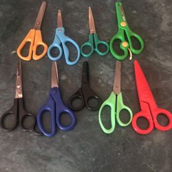 8 Pairs Of Children’s Scissors 