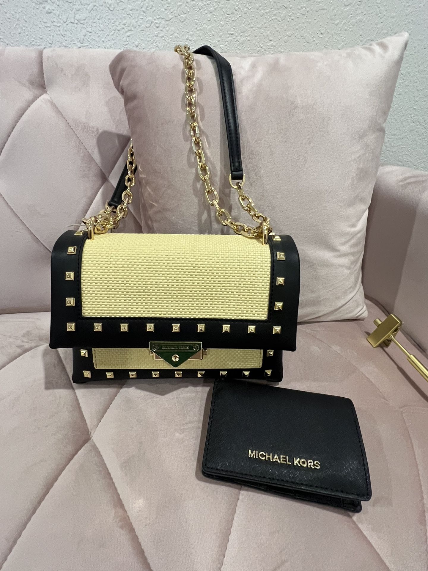 NEW !!Michael Kors Purse