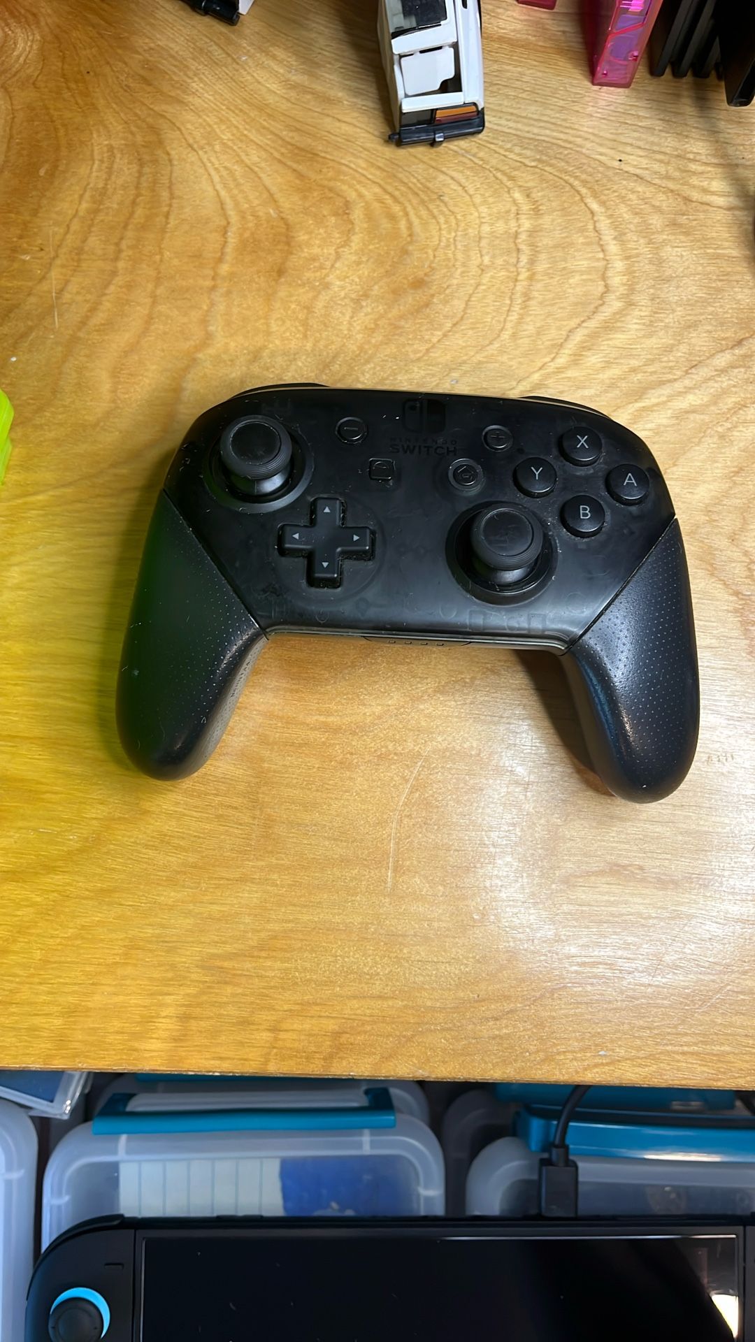 Nintendo Switch - Pro Controller