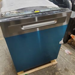 Dishwasher Whirlpool Brand New 