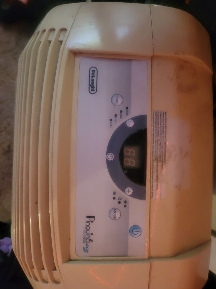 Pinguino PAC C100EL Portable AC