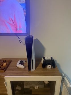 PS5 + Charging kit