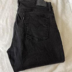 LEVIS JEANS
