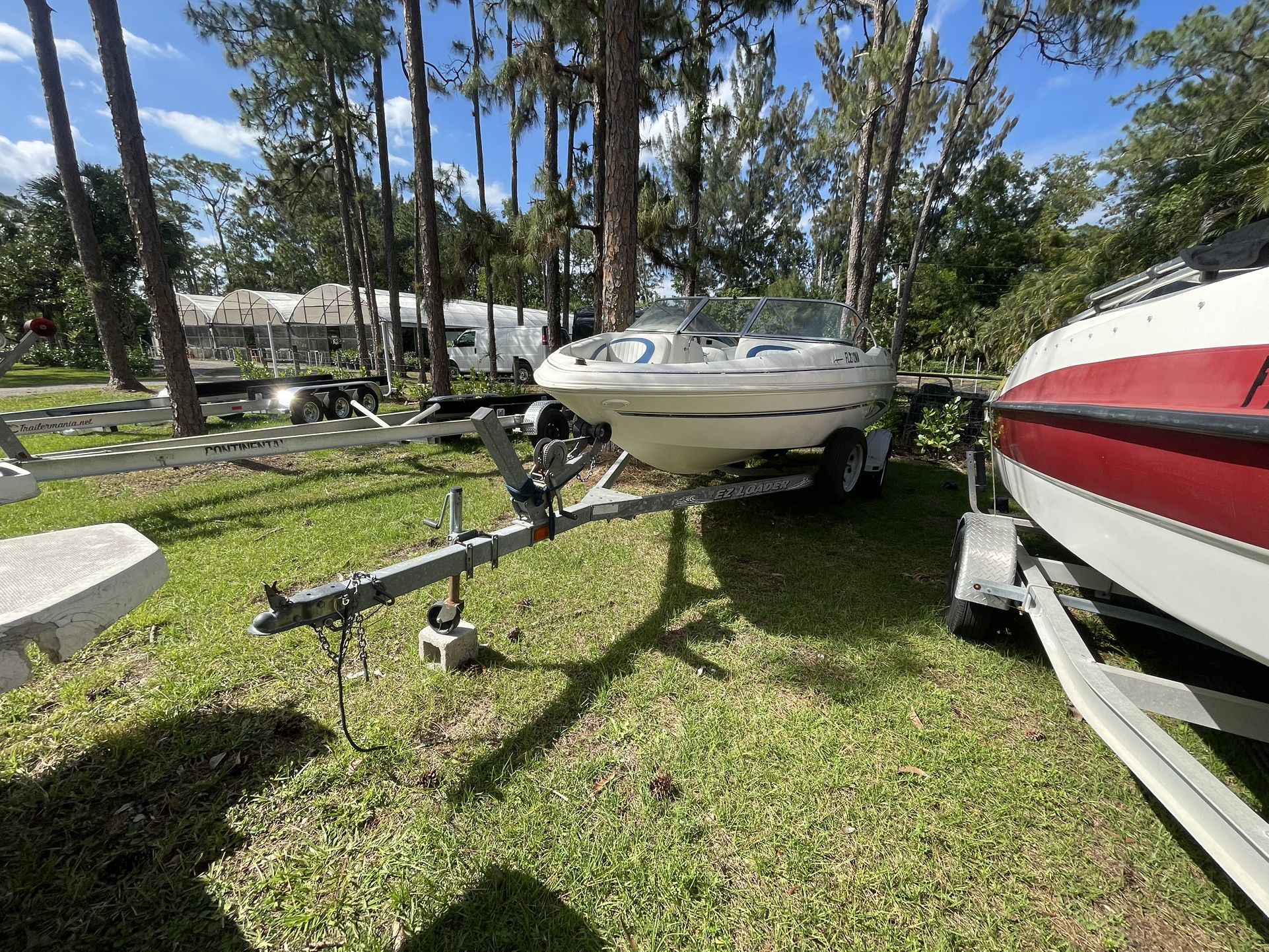 2004 Glastron 195 Bowrider Boat With Trailer.  