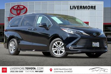 2023 Toyota Sienna