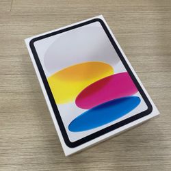 Apple iPad 11” (latest model) Silver  128GB Apple Care +
