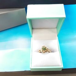 Women's Ring - Yellow Gold 14k (.585) 2.8 grams Size 6