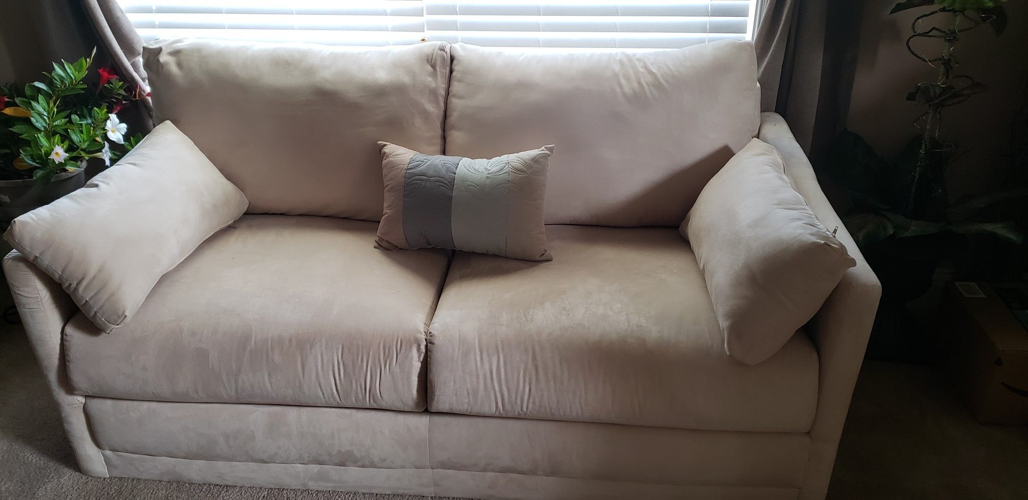 Full size sleeper sofa, excellent condition