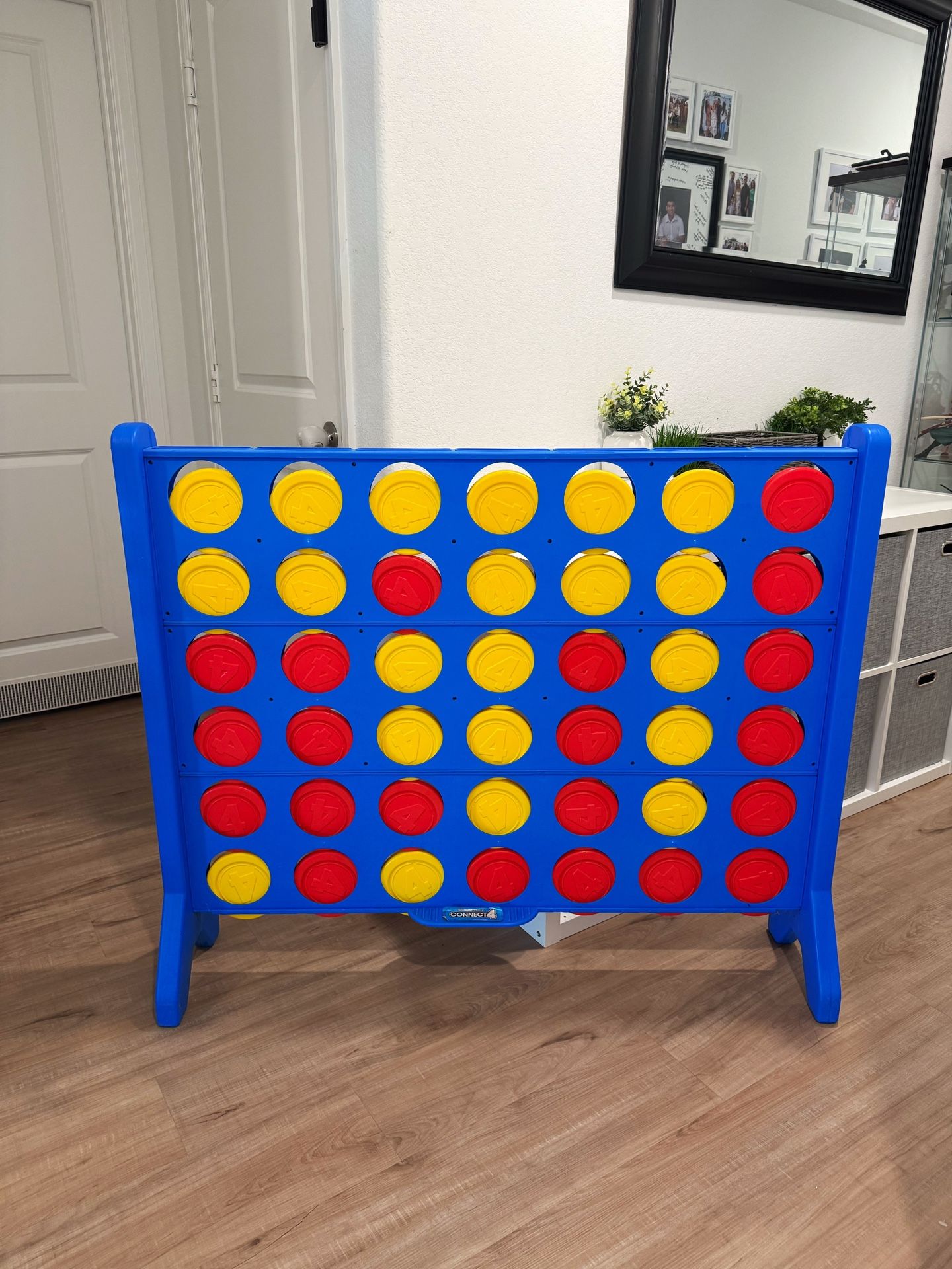 Connect 4 giant
