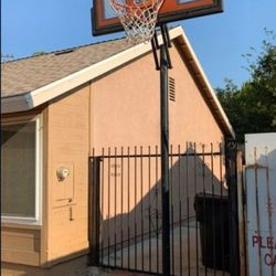 Basketball Hoop 