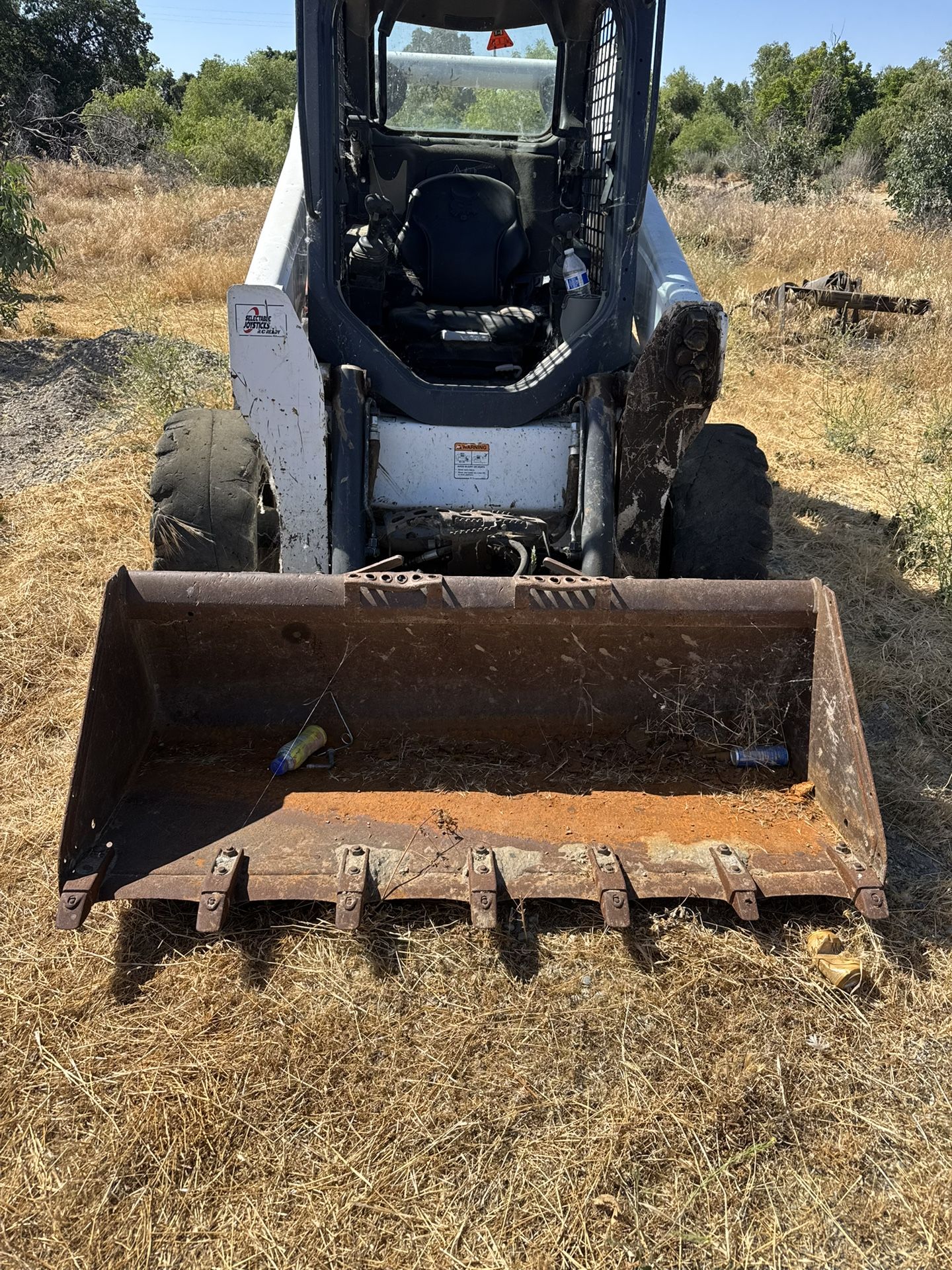 68” BOBCAT BUCKET