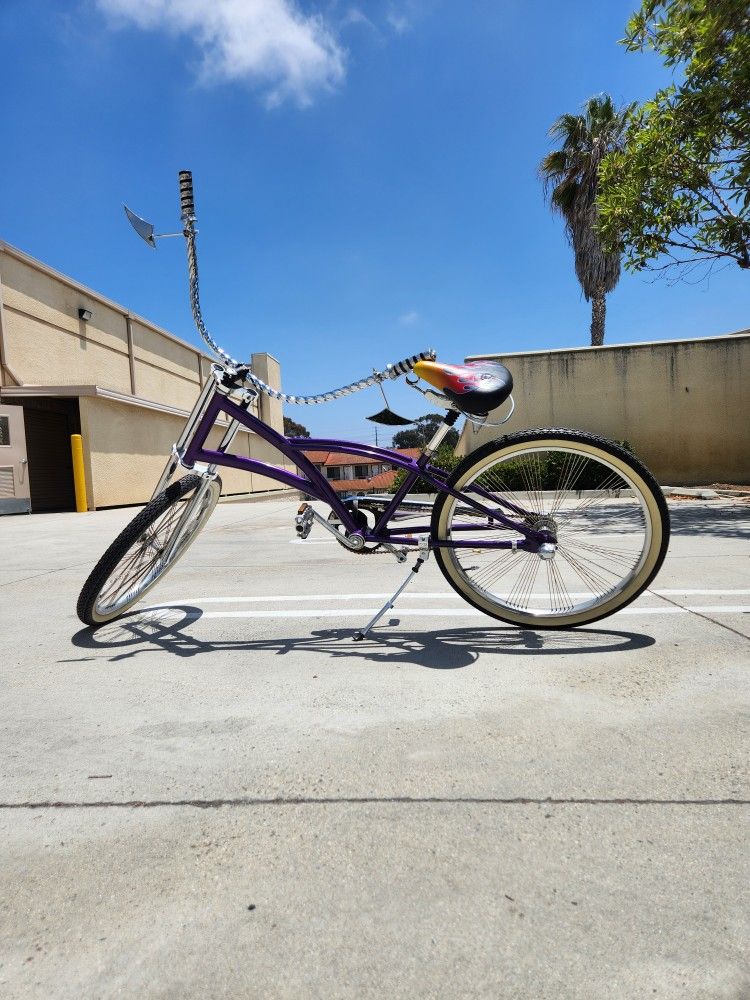 Custom Beach Cruiser w/ Chrome Wide Swirl Handle Bars and Stylish Side Rear Mirrors