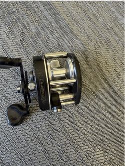 Vintage Shimano Baitcasting Fishing Reel