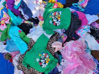 Bag Of Clothing/ Bolsa De Ropa