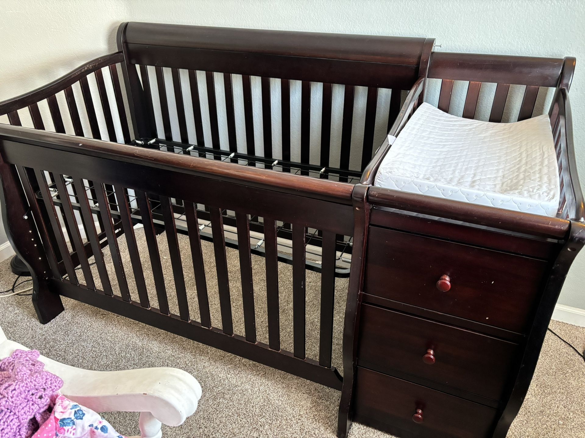 Crib For Sale With Changing Table Attached 