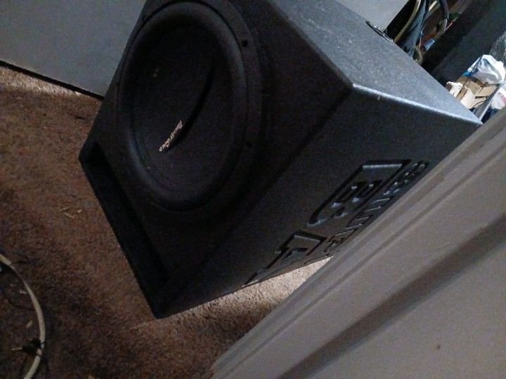 12" PHOENIX GOLD SX SUBWOOFER IN SUPER BASS ENCLOSURE