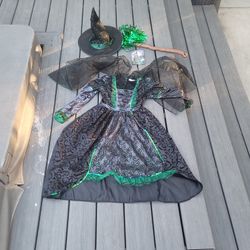 Kids Halloween Costume. Cute Green Witch. Size 7-8 Years