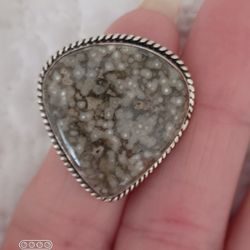 Vtg.sterling Silver Unique Stone Ring- Sz6