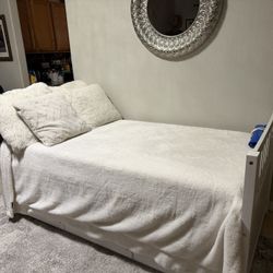 twin size bed