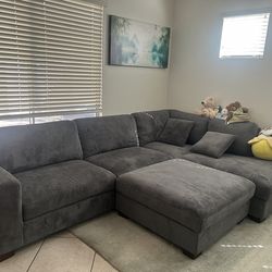 Thomasville Artesia Fabric Sectional with Ottoman, Gray