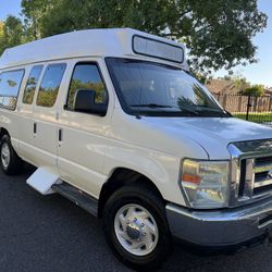 2008 Ford E-250