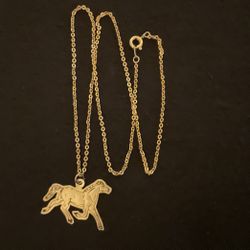 17”. Goldtone Necklace With Horse Pendant 