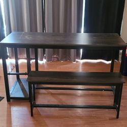 Dining room table 