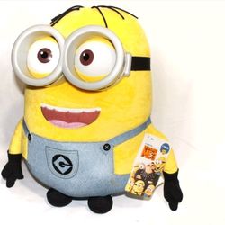 Despicable Me 3 Jumbo Minion Dave 16" Interactive Plush Light up Eyes.