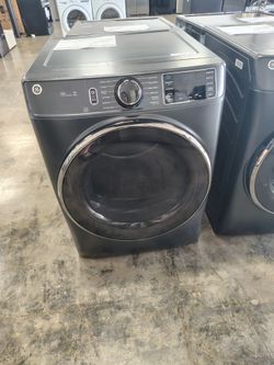 GE Energy Star 7.8 CU FT Capacity Smart Front Load Electric Dryer