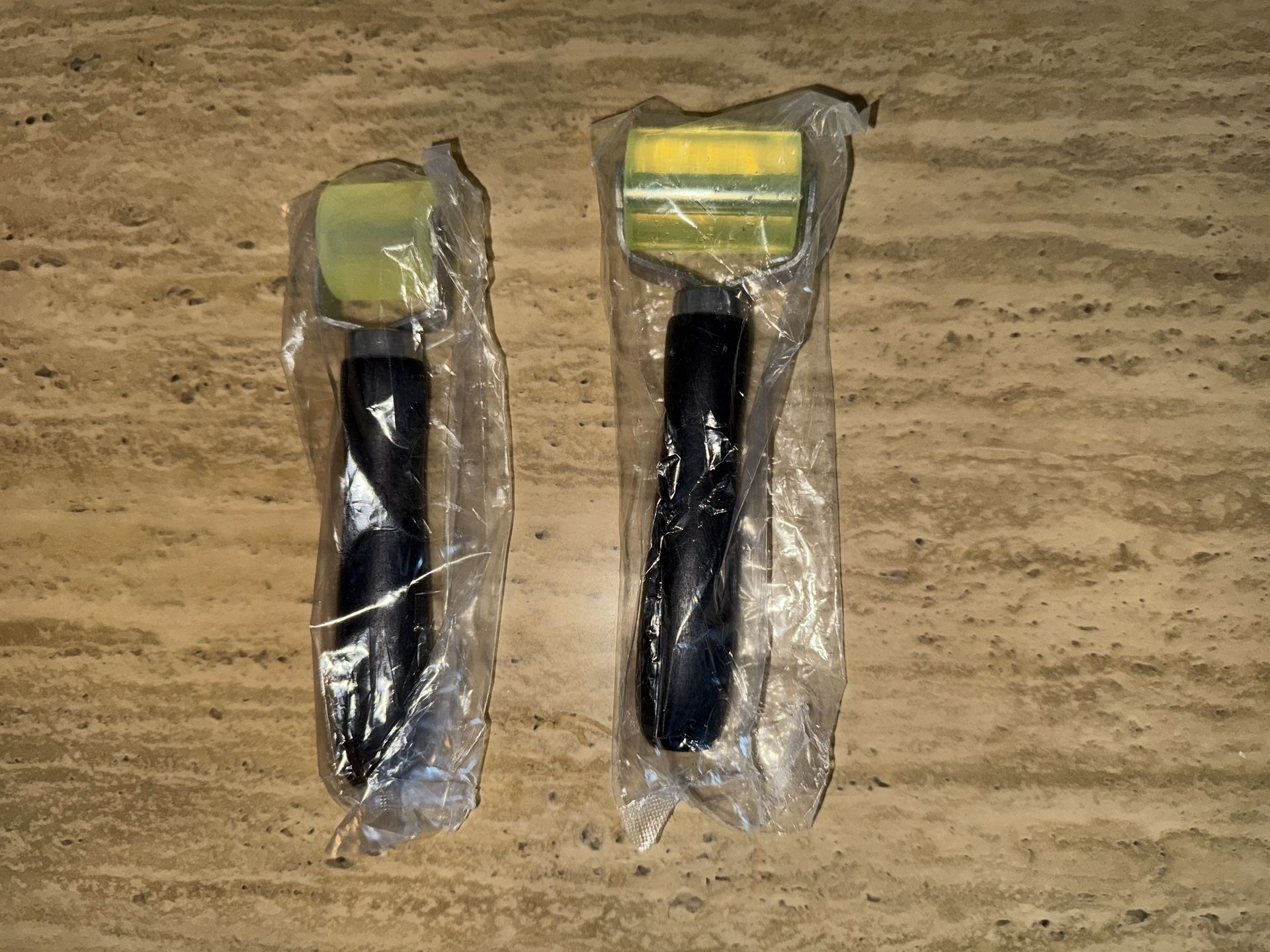 2 Size Car Sound Deadener Rolling Wheel Roller for Easy Application (5Cm X 3.5Cm)