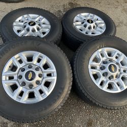 17” Wheels Tires 2022 Chevy 2500/3500