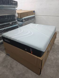 Tempurpedic ProAdapt Medium - King