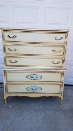 Vintage dresser