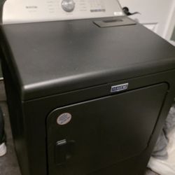Maytag PET PRO WASHER AND ELECTRIC DRYER