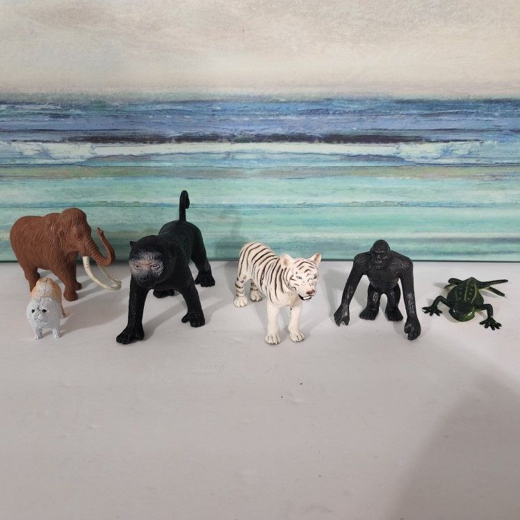 Animal Figure Bundle
