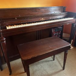 Wurlitzer Upright Piano 