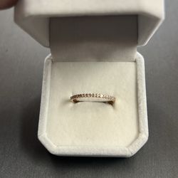10K Rose Gold Women’s Band Ring With Natural Diamonds Size 9