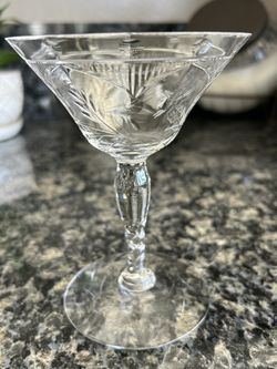 Set Of 12 Gorgeous Engraved Crystal Wine Glasses 