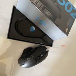 Logitech G502 Lightspeed Wireless Gaming Mouse, Hero 25K Sensor, 25,600 DPI, RGB 
