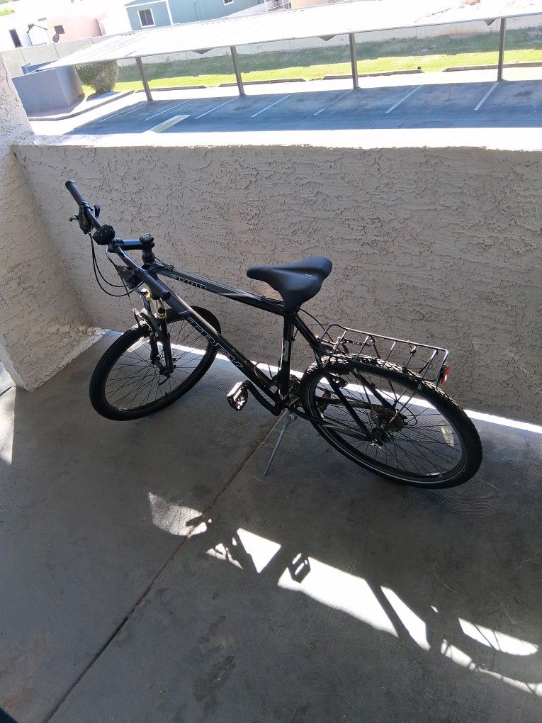 Black 3900 Trek Mountain Bike