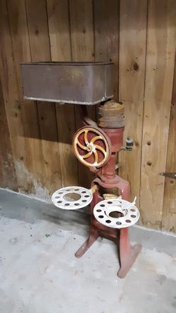 Antique Cream Seperator