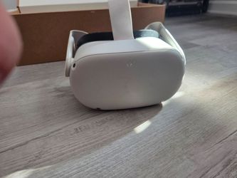 Meta Quest 2 VR Headset + Controllers + Original Box