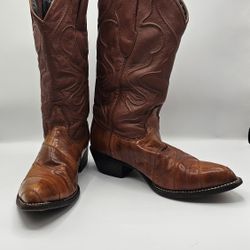 Botas En Buen Estado Talla 8 Y En Varios Colores. Tacon Nuevo.