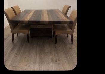 Beautiful Dining Room Table Set – Great Condition