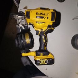 DEWALT 20V ROOFING NAILER BRUSHLESS