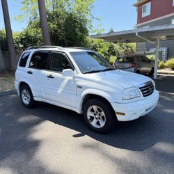 2002 Suzuki grand vitara 4X4 low miles