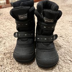 Snow Boots 7C