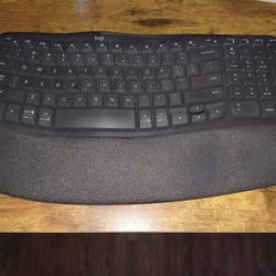 Logitech Wireless Keyboard 
