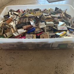Huge vintage collection lot of 10 pounds of Matches matchbooks match casino hotel Arizona Indiana etc 